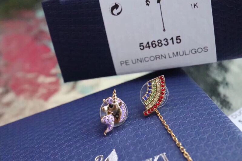 WrinkleFree Swarovski Earrings 252202