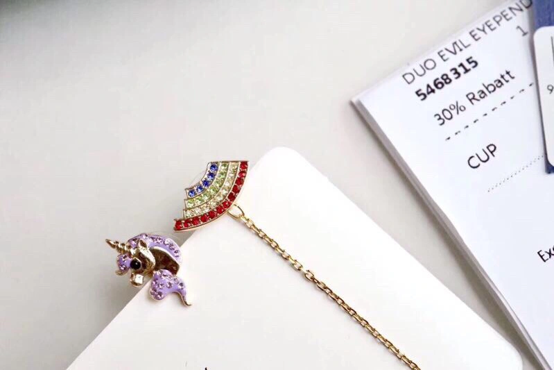 WrinkleFree Swarovski Earrings 252202