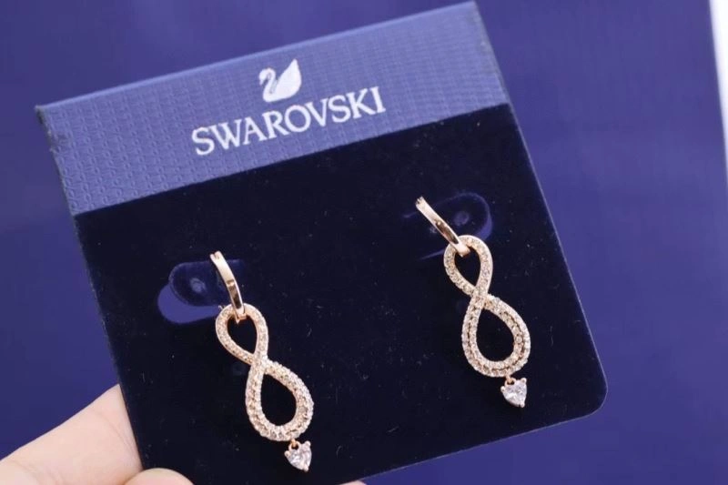 ZeroBulk Swarovski Earrings 252211