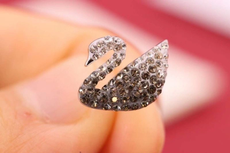 OdorResistant Swarovski Earrings 252210