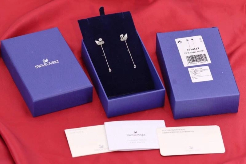 OdorResistant Swarovski Earrings 252210