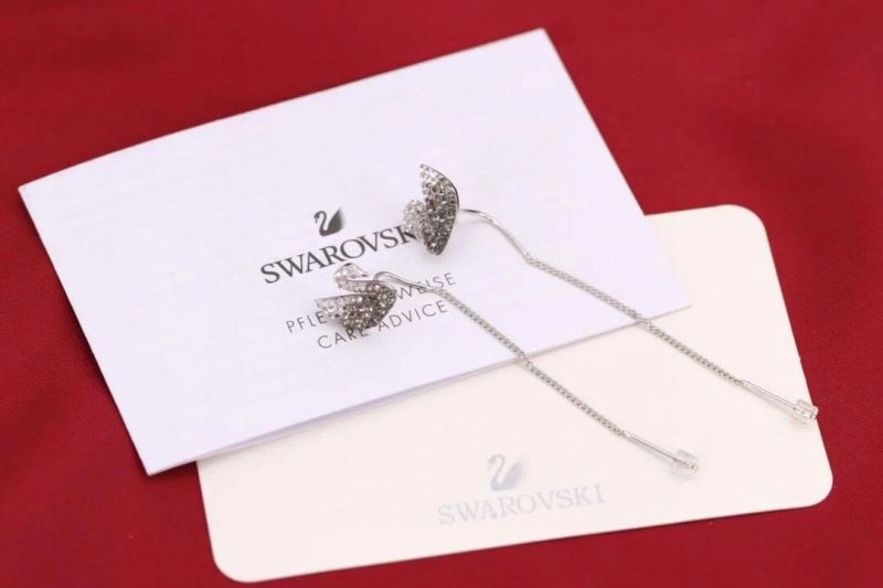 OdorResistant Swarovski Earrings 252210