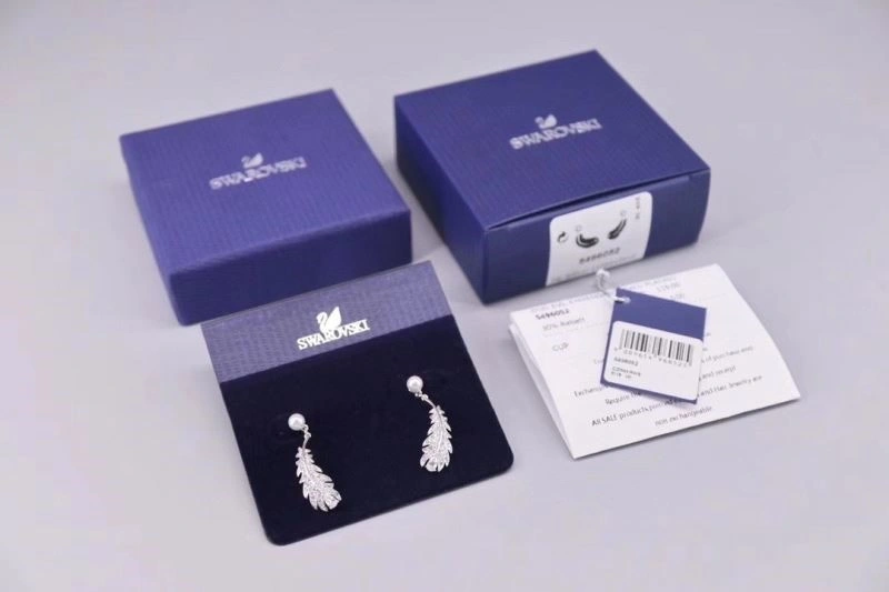 Contemporary Swarovski Earrings 252053