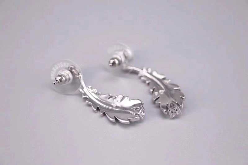 Contemporary Swarovski Earrings 252053