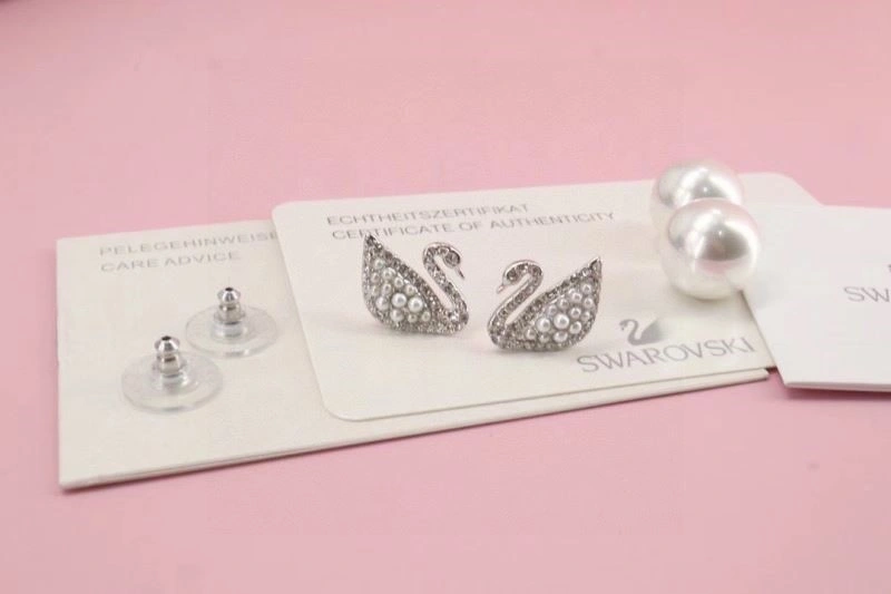 ZeroBulk Swarovski Earrings 252052