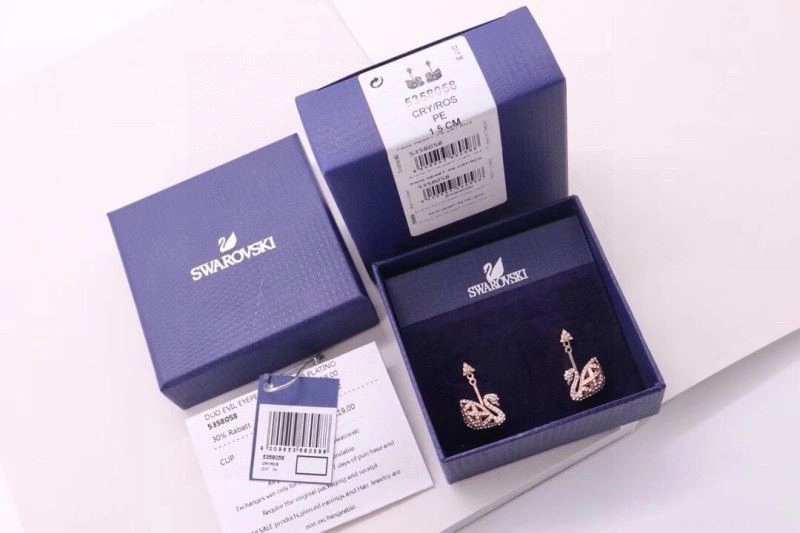 Compact Swarovski Earrings 252050