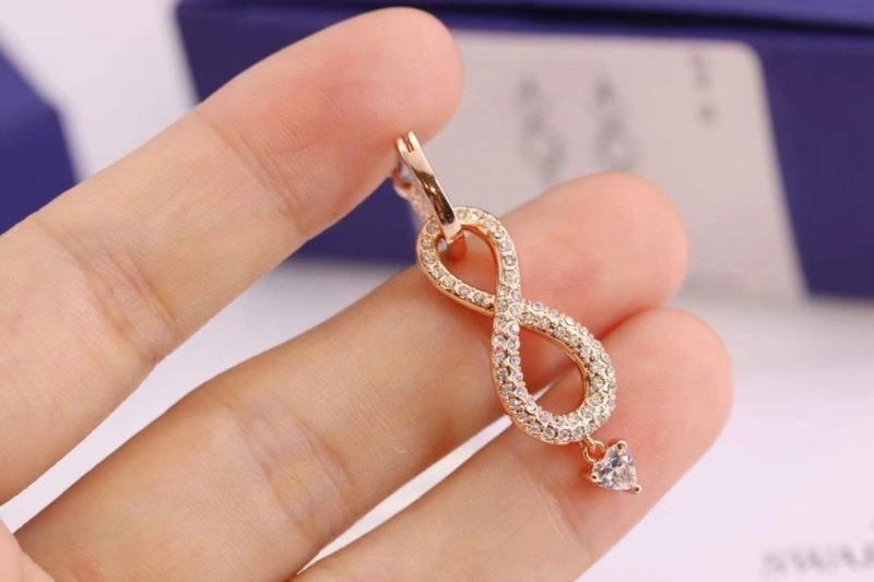 Supportive Swarovski Earrings 252042