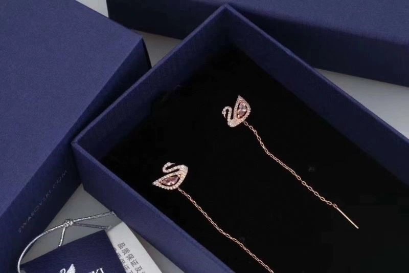 Chic Swarovski Earrings 251903