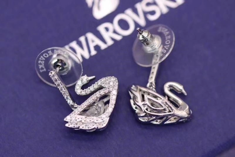 Efficient Swarovski Earrings 251899