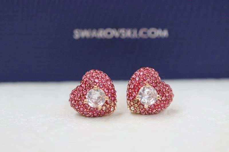 HighPerformance Swarovski Earrings 251885