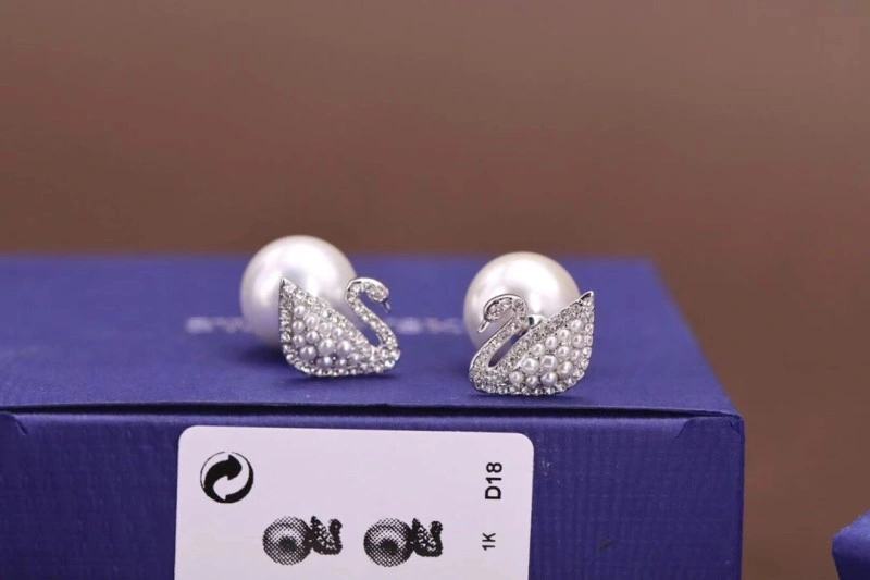 Swarovski Earrings Vibrant 251882