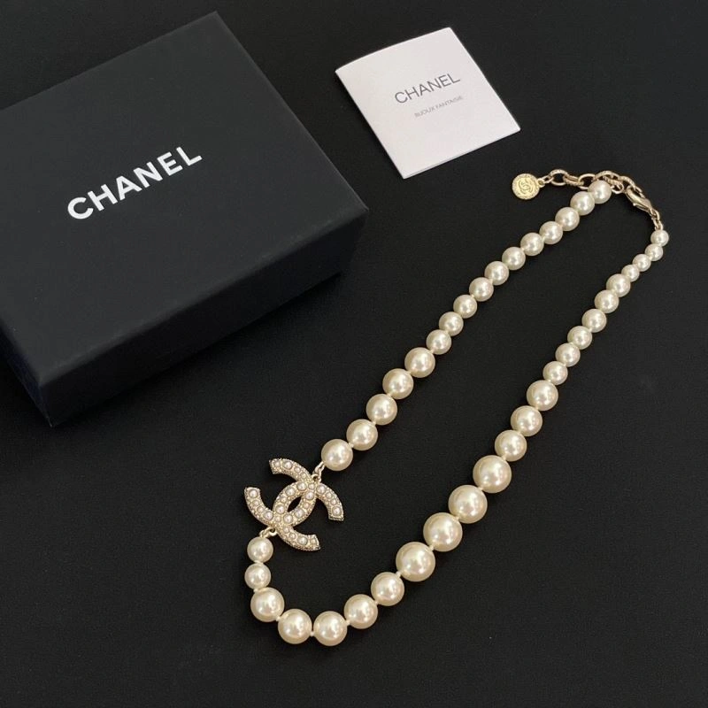 Youthful Swarovski Necklaces 252226