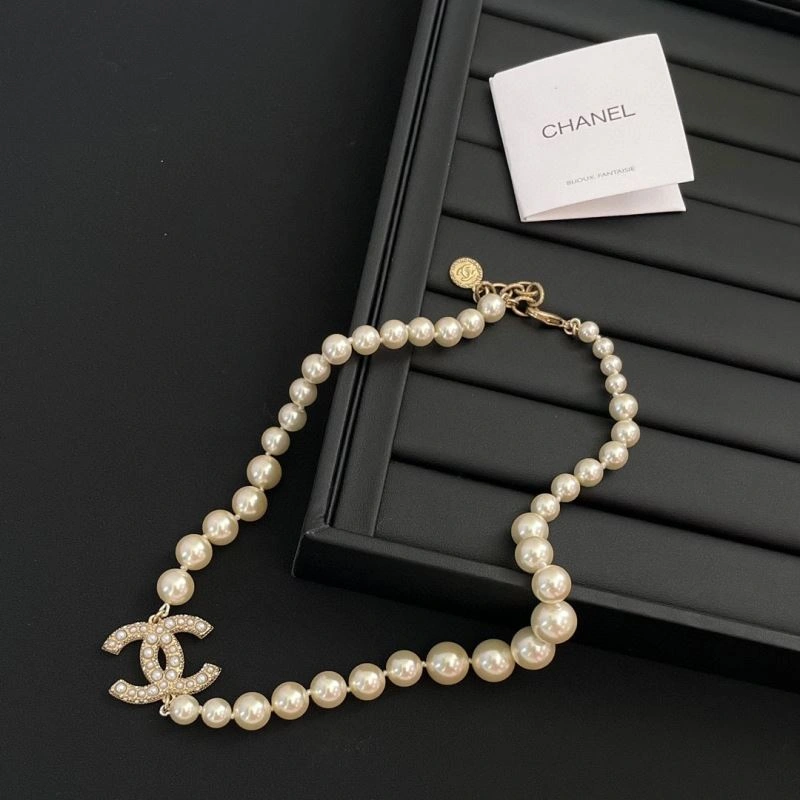 Youthful Swarovski Necklaces 252226