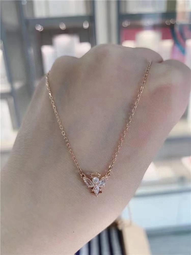 WaterResistant Swarovski Necklaces 252225