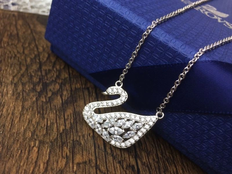 Lightweight Swarovski Necklaces 252232