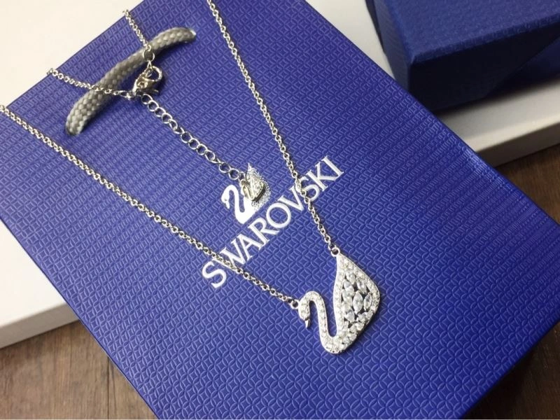 Lightweight Swarovski Necklaces 252232
