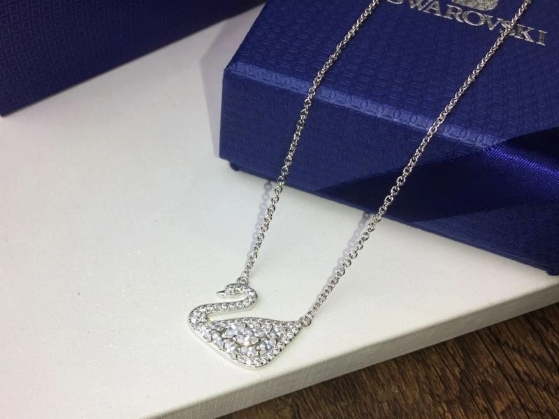 Lightweight Swarovski Necklaces 252232