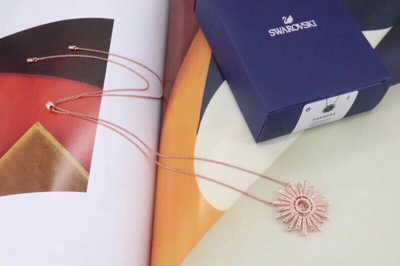 Swarovski Necklaces Lightweight 252180