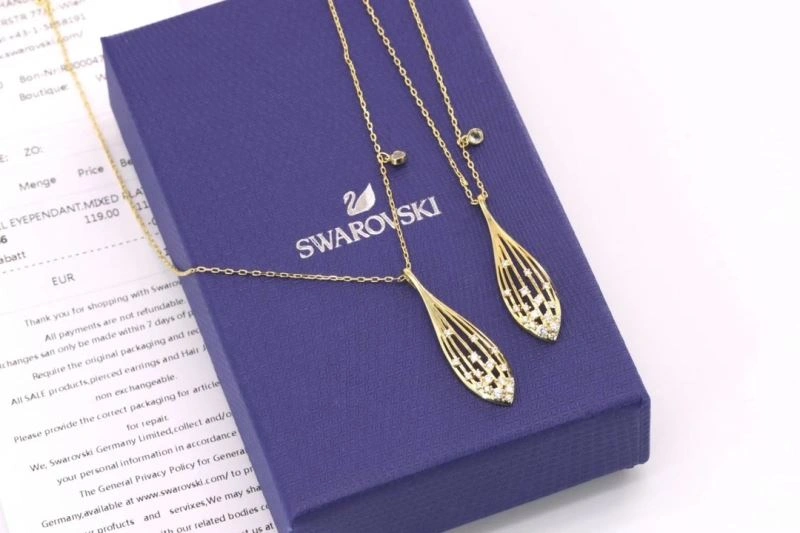 Compact Swarovski Necklaces 252179