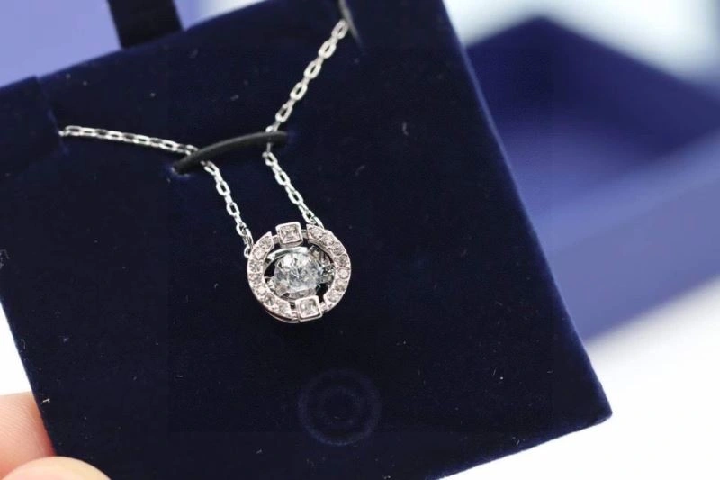 MoistureWicking Swarovski Necklaces 252142