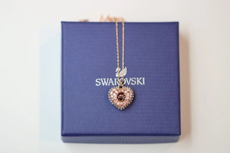 Unisex Swarovski Necklaces 252107