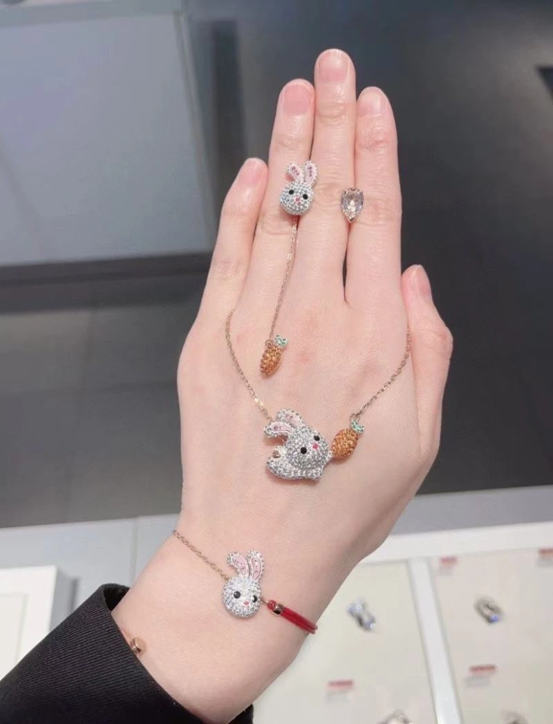 ComfortFit Swarovski Necklaces 252117