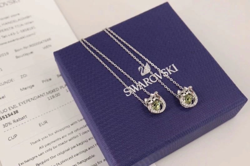 Seasonal Swarovski Necklaces 252084