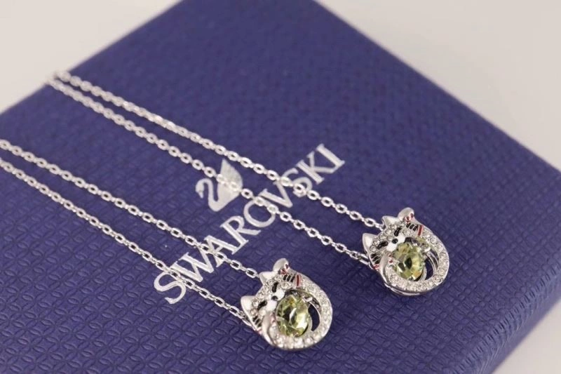 Seasonal Swarovski Necklaces 252084