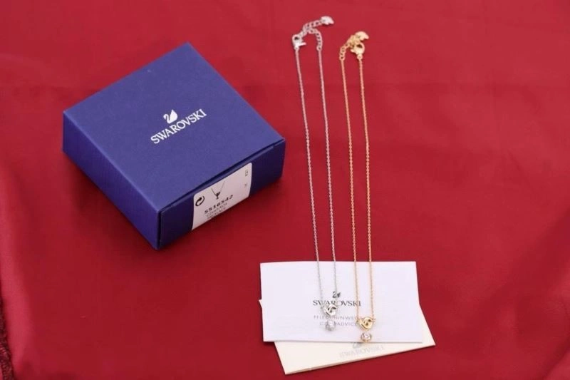 Versatile Swarovski Necklaces 252090