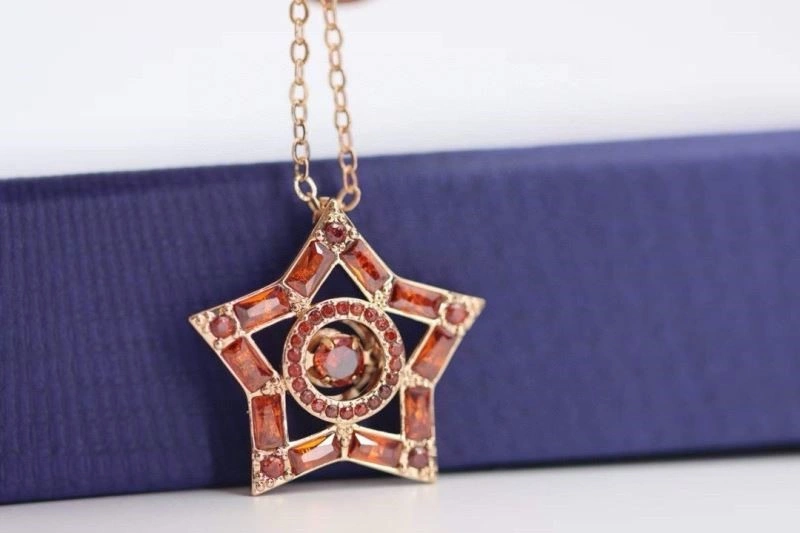 Durable Swarovski Necklaces 252075