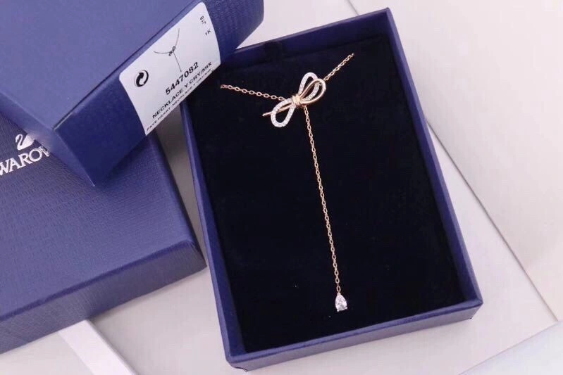 UrbanChic Swarovski Necklaces 252048