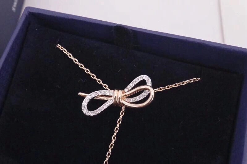 UrbanChic Swarovski Necklaces 252048
