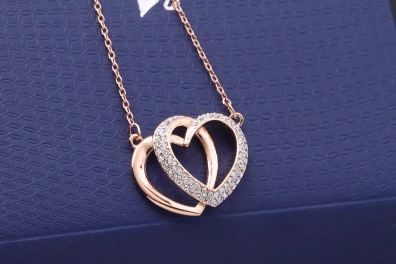 FreshLook Swarovski Necklaces 252033