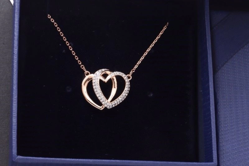FreshLook Swarovski Necklaces 252033