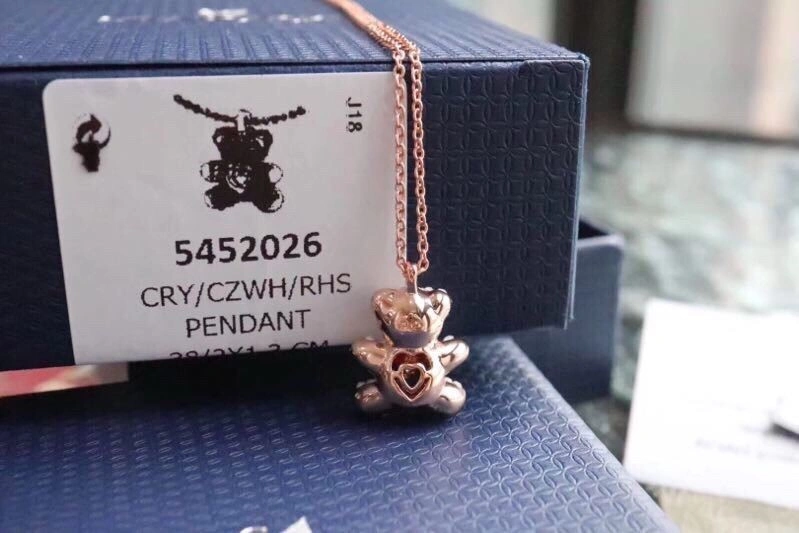 Resilient Swarovski Necklaces 252027