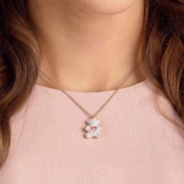 Resilient Swarovski Necklaces 252027
