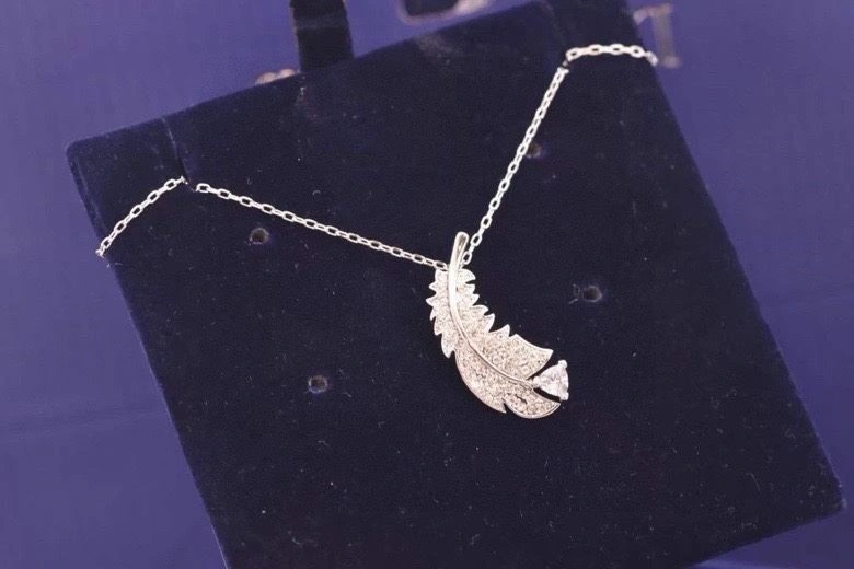 Comfortable Swarovski Necklaces 252032