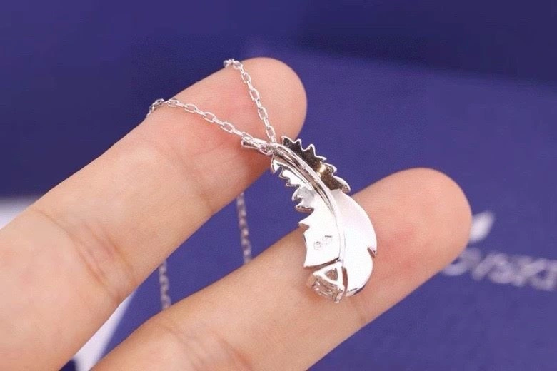 Comfortable Swarovski Necklaces 252032
