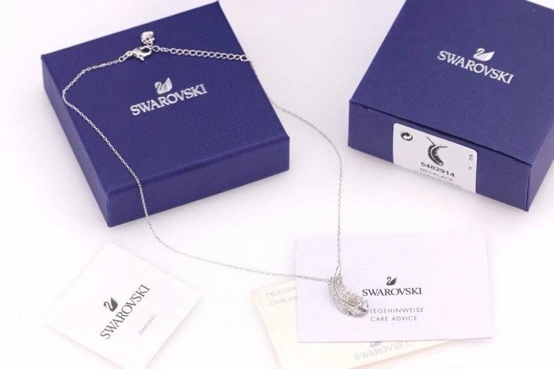 Comfortable Swarovski Necklaces 252032