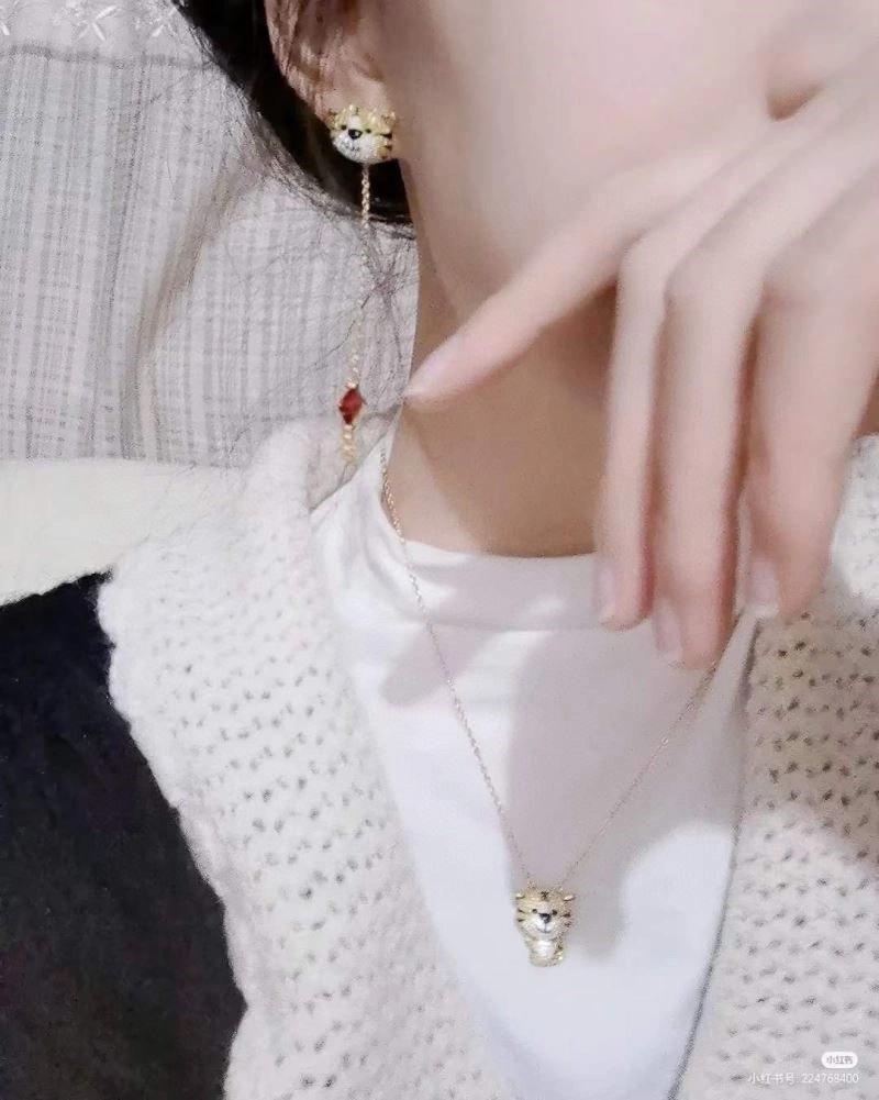 EasyMatch Swarovski Necklaces 252024