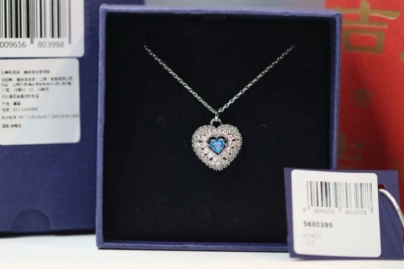 Swarovski Necklaces Lightweight 251961