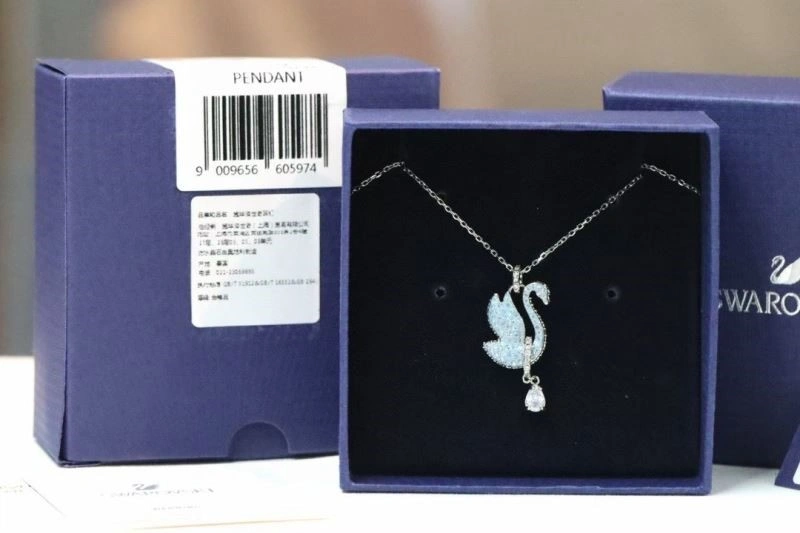 Chic Swarovski Necklaces 251933