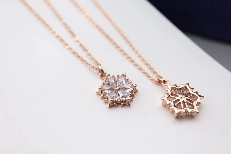 Swarovski Necklaces Lightweight 251925