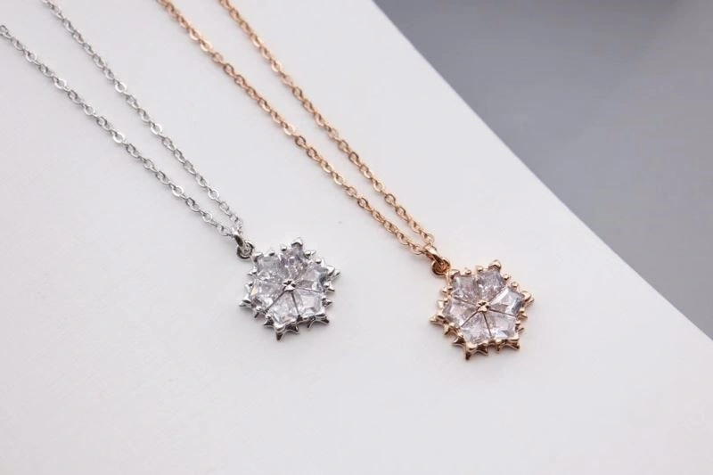 Swarovski Necklaces Lightweight 251925