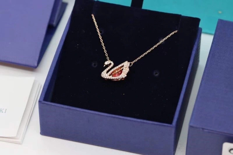Swarovski Necklaces Effortless 251922