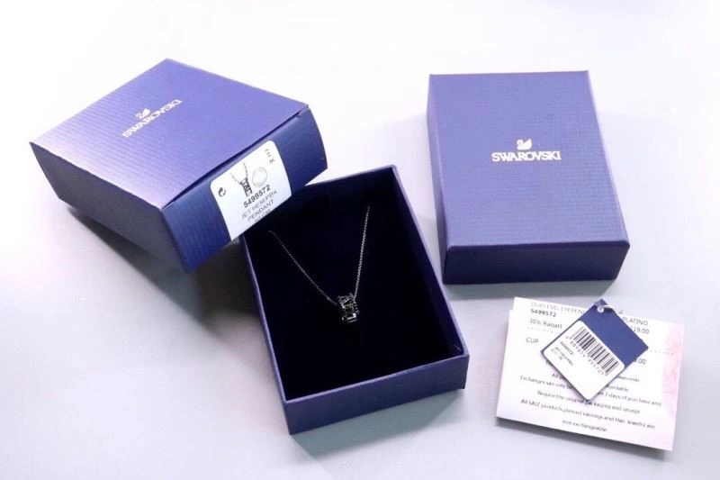 Elegant Swarovski Necklaces 251921