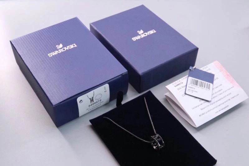 Elegant Swarovski Necklaces 251921