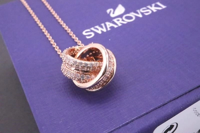 Soft Swarovski Necklaces 251912