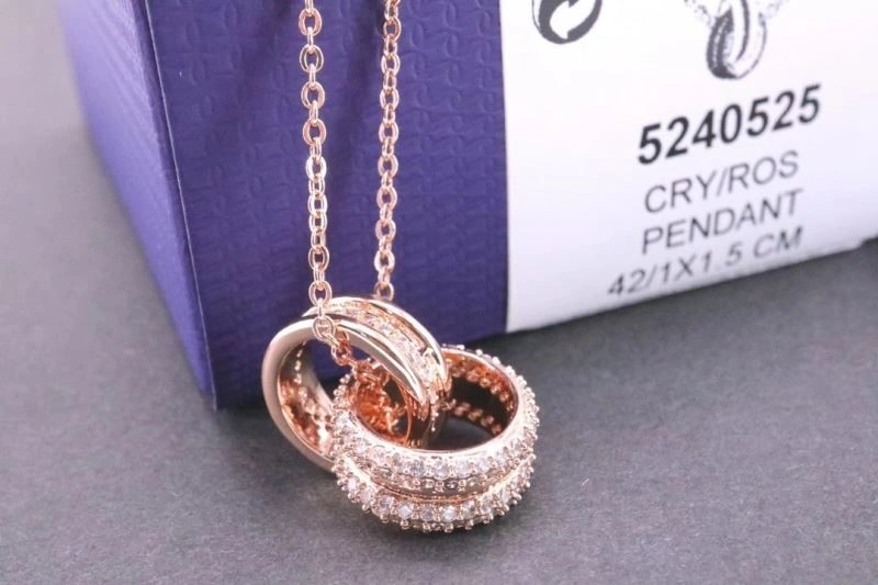 Soft Swarovski Necklaces 251912