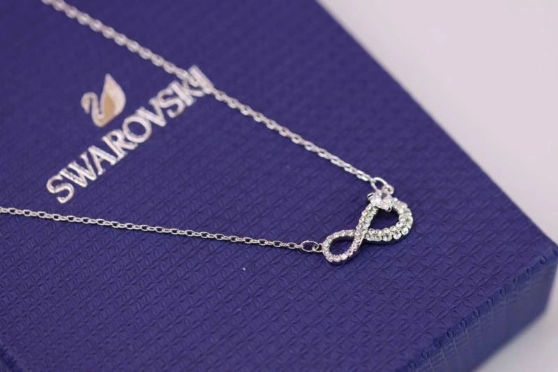 Effortless Swarovski Necklaces 251897